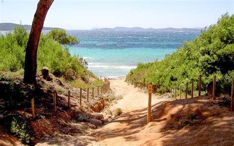 Iles D Hyeres In The Mediterranean In Southern France Francecomfort