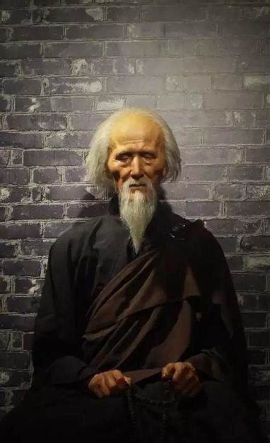 Old Master Xu Yun Still Sits At The Long Hua Temple Guangxi