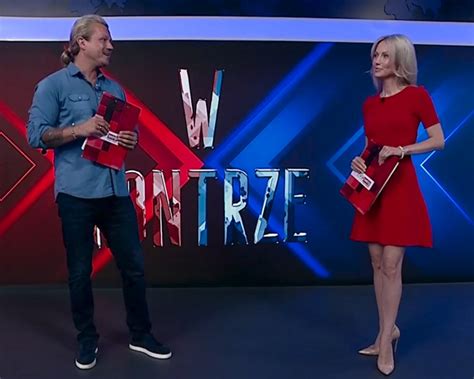 Będący gościem michała rachonia jarosław jakimowicz podbiegł do wchodzącego po nim na wizję antoniego macierewicza, uścisnął mu dłoń i.rozpoczął. TVP Info program „W kontrze", gospodarzami Magdalena ...