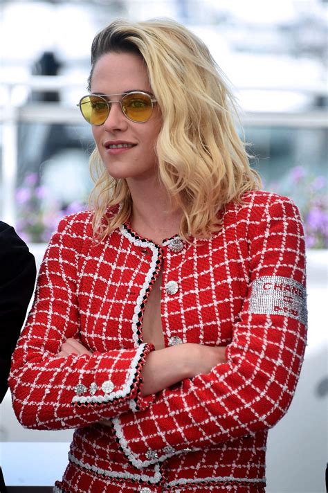 Man Arrested After Pleasuring Himself To Kristen Stewart's 'Love Lies