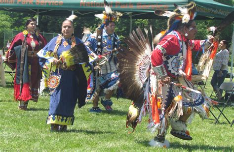 Native American Dances Powwows And Regalia Running Strong