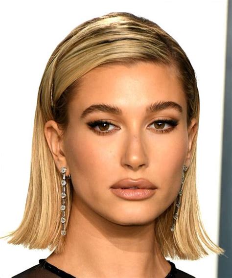 hailey baldwin medium straight layered dark brunette bob haircut with light blonde highlights