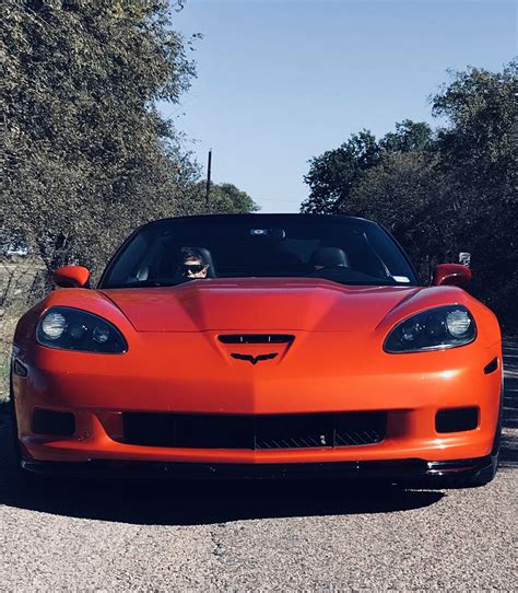 Show Us Your Custom Hoods On Your C6 Page 3