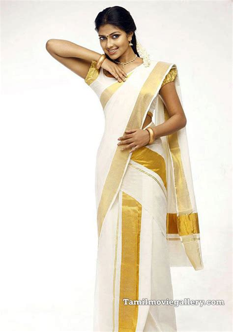 Malayalam Actress In Traditional Kerala Dress