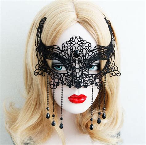 Sexy Hollow Black Lace Half Face Mask Stage Halloween Party Jewelry