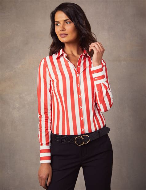 Women S White And Red Wide Stripe Fitted Shirt With Contrast Collar And Cuff Single Cu Outfits