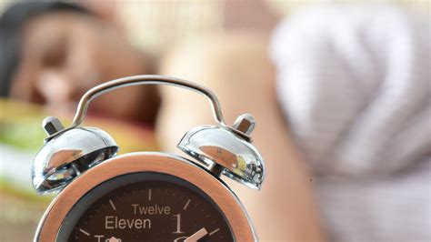 How Does The Clocks Going Back Affect Your Sleep Patterns Huffpost