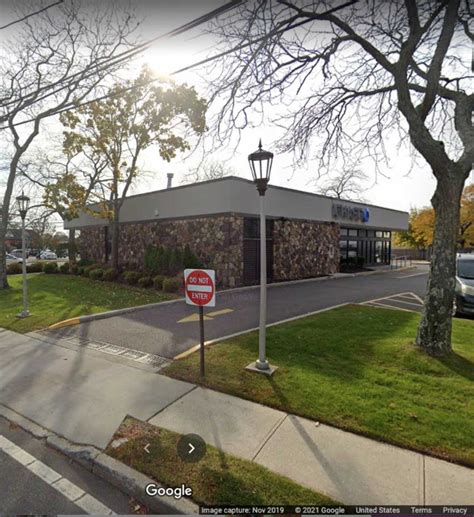 Suspect At Large After Long Island Bank Robbery | Massapequa Daily Voice