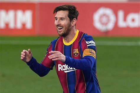 Lionel andrés messi (spanish pronunciation: Lionel Messi Records 500th Appearance for Barcelona - Spring Media News