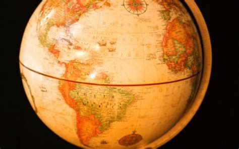 One is a notation to identify as for the former, latitude and longitude will be specified for a property name. Cómo determinar las coordenadas geográficas | Techlandia