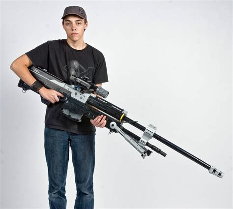10 Pound 63 Inch Halo Sniper Rifle Made Entirely Of Legos Gamerz Unite