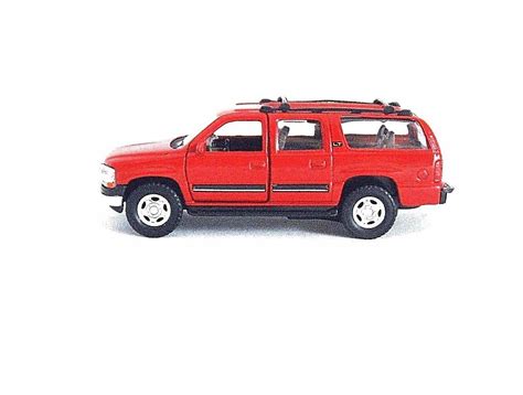 2001 chevrolet suburban red welly 1 38 diecast car collector s model new