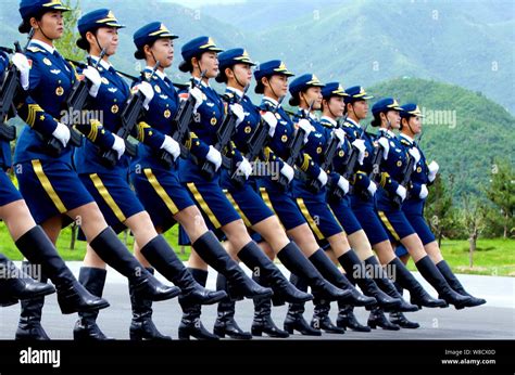 File Female Chinese Honour Guards Of The Pla Peoples Liberation Army Practise Goose Steps