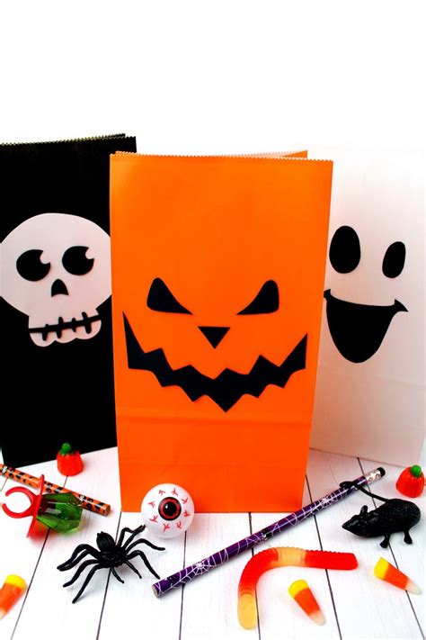 Spooky Diy Halloween Treat Bags Craft Extreme Couponing Mom
