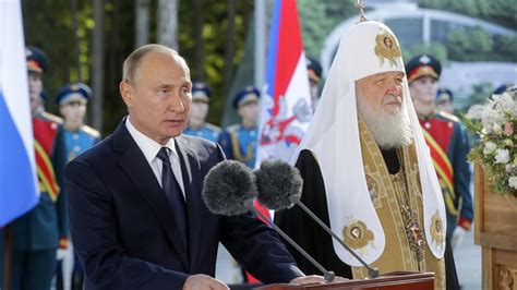 Russia S Putin Wants Traditional Marriage And God In Constitution Bbc News