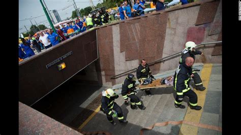 Report 22 Killed In Moscow Train Derailment