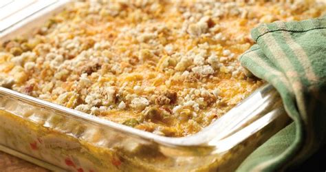 It's an excellent way to dress up ordinary canned vegetables. English Pea Casserole | English peas, Vegetable casserole, Cooking recipes
