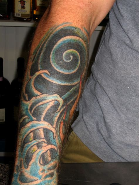 File:Arm tattoo 1r.jpg - Wikimedia Commons