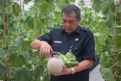 Penjabat Bupati Purwakarta Benni Irwan Melaksanakan Kunjungan Sekaligus