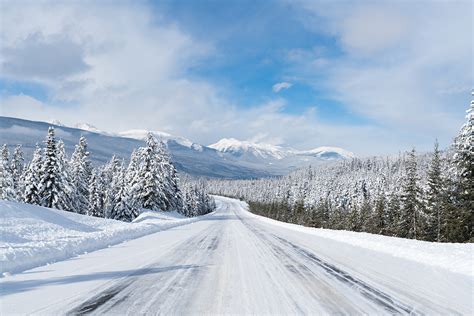 7 Fun Things To Do In Jasper In Winter Larissa Dening Photography