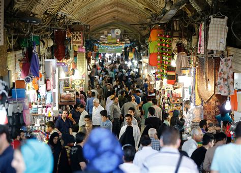 Tehrans Grand Bazaar Shut Down As Economic Protests Spread
