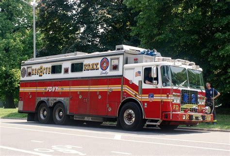 Fdny Rescue 2 Emergency Vehicles Fire Apparatus Firefighter