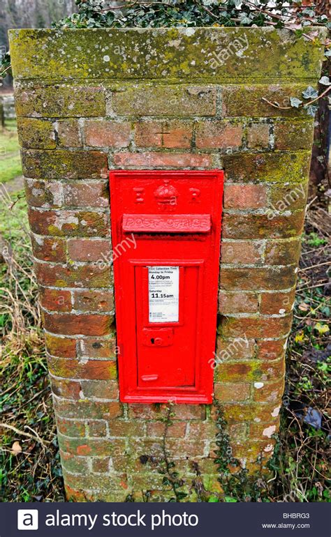 English Rural Post Box Hi Res Stock Photography And Images Alamy