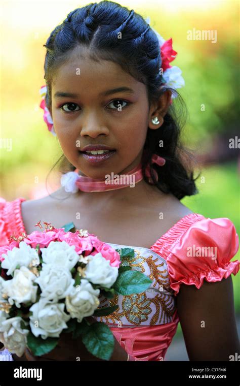 Sri Lankan Girl With Flowers In Traditional Wedding Dress Stock Photo