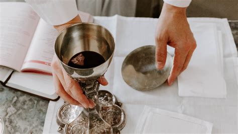Common Cup Suspended in Response to COVID-19 | News in the Diocese