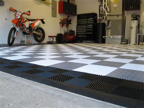 Pauls Coin Garage Floor Tile With Ribbed Drain Tile