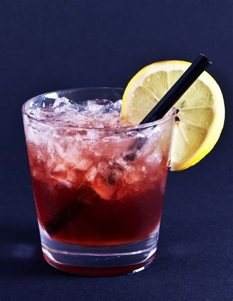Bramble Cocktail Recipe - A Better Cocktail