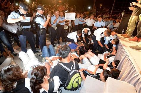 Hong Kong Police Arrest Hundreds After Mass Protest — Radio Free Asia