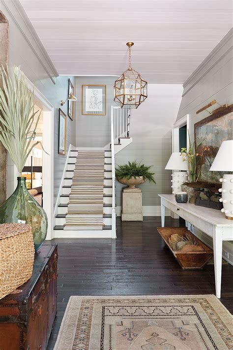 Interior Designer Ashley Gilbreath S Entryway In The Southern