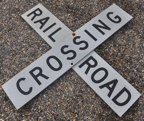 Vintage Collectible Railroad Crossing Sign Crossbuck 4 Foot Aluminum