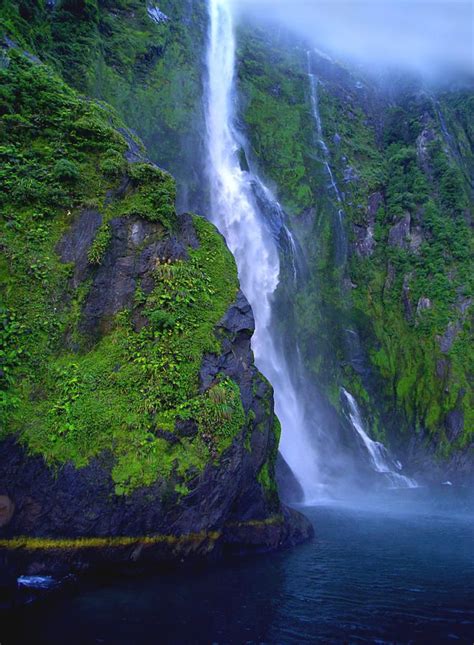 Stirling Falls In A Very Misty Milford Sound New Zealand Places To