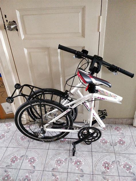 Whether you're looking for a ride to join your kaki on weekend adventures, or a companion to supercharge your daily commute, there's a wide. Dahon Dash D18 Minivelo Folding Bicycle, Bicycles & PMDs ...