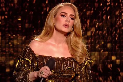 Adele Collapsed Backstage During Her Las Vegas Residency Perez Hilton
