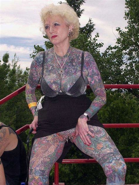 La Mujer Más Tatuada del Mundo Noticia