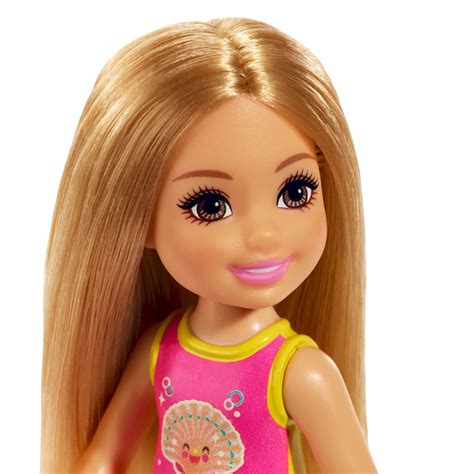 Chelsea Barbie Playa Amazon Com Barbie Club Chelsea Beach Doll 6 Inch