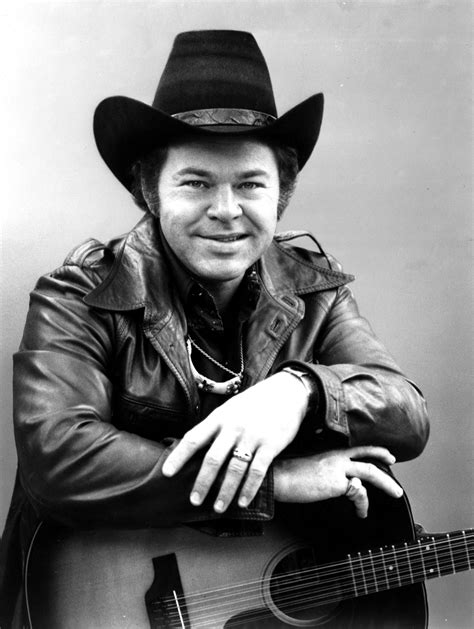 Roy Clark ‘hee Haw Host And Country Music Legend Dies At 85