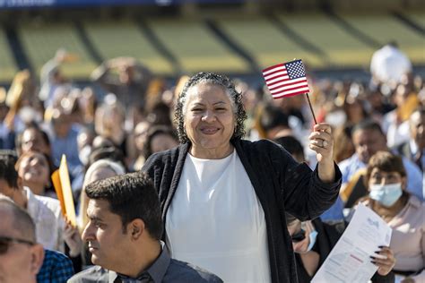 USCIS On Twitter People From An Astounding Countries Became NewUSCitizens Dodgers