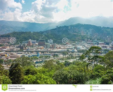 Vista Aérea De Medellin De La Colina De Nutibara Imagen De Archivo