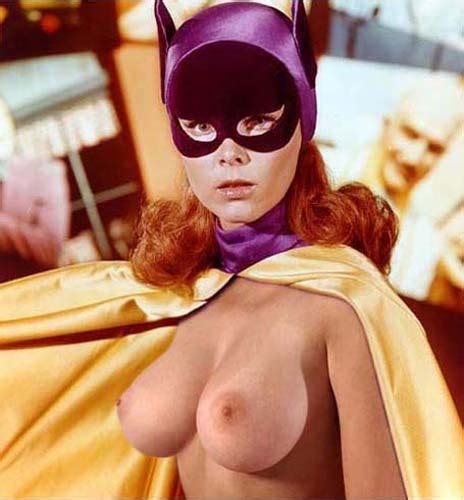 Post Barbara Gordon Batgirl Batman Series Dc Yvonne Craig