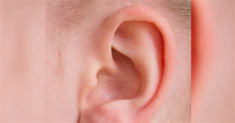 Does Your Ear Itch On The Inside This Is What It Means And How To Treat It
