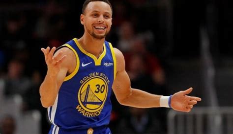 When you type in stephen curry is or is stephen curry into google you'll see that some of google suggestions are people searching aout curry's race, ethnicity and background El basquetbolista Stephen Curry duda de la llegada a la ...