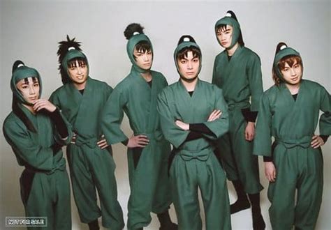 official photo male actor gathering 6 persons horizontal type whole body green costume