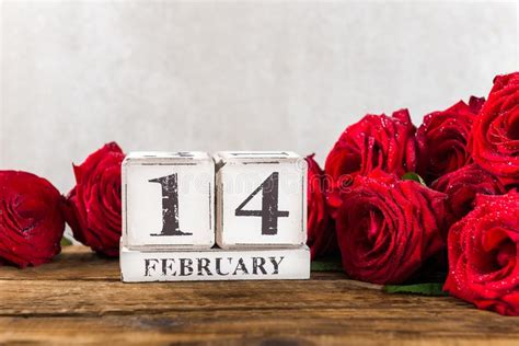 Calendar Date 14 February St Valentines Day And Roses Stock Photo