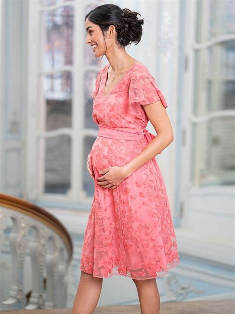 The 26 Cutest Maternity Wedding Guest Dresses