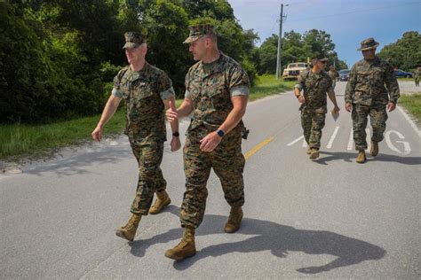 Dvids Images 19th Sergeant Major Of The Marine Corps Visits Combat