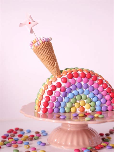 Im schnee verstecken sich die beeren und warten nur. Regenbogenkuchen zur Einschulung - einfaches Rezept ...